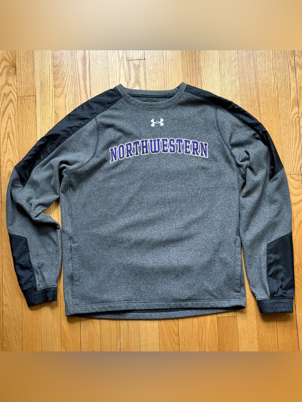 Northwestern Wildcats Under Armour Men’s Crewneck Sweatshirt Medium Gray Black